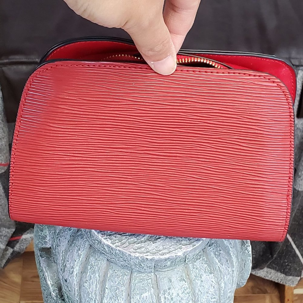 SHISEIDO RED BURGUNDY MAKEUP POUCH